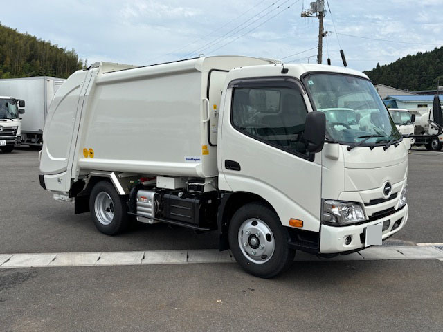 日野